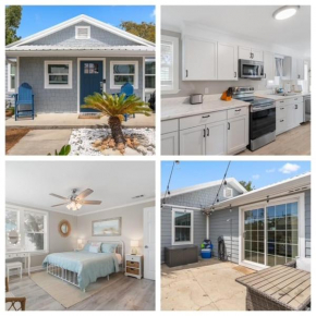 13900 Millcole Ave - Beachy Bungalow - Sleeps 10